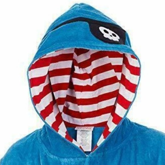 St. Eve Youth Beach Cover-Up Robe - Pirate theme - Picture 3 of 4